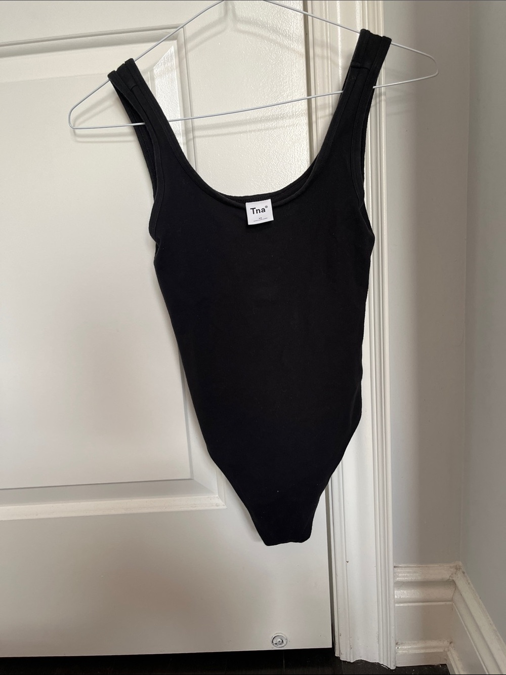 ARITZIA TNA Black Scoop-Neck Slim Bodysuit
